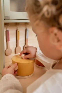 Legekøkken inkl. køkkenudstyr