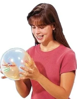 Transparent bold med kugler i